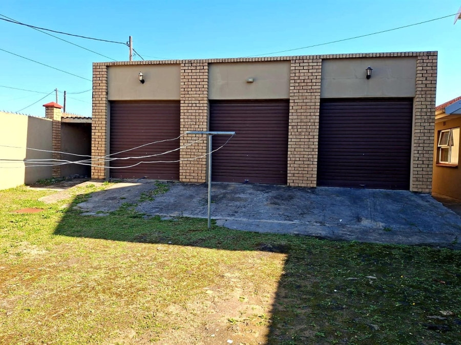 5 Bedroom Property for Sale in Mdantsane Nu 17 Eastern Cape